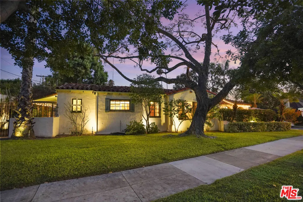 1148 Cordova Avenue, Glendale, California 91207 home-pic-14